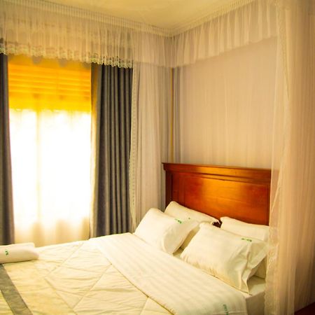 Onyx Motel And Suites Mbarara Экстерьер фото